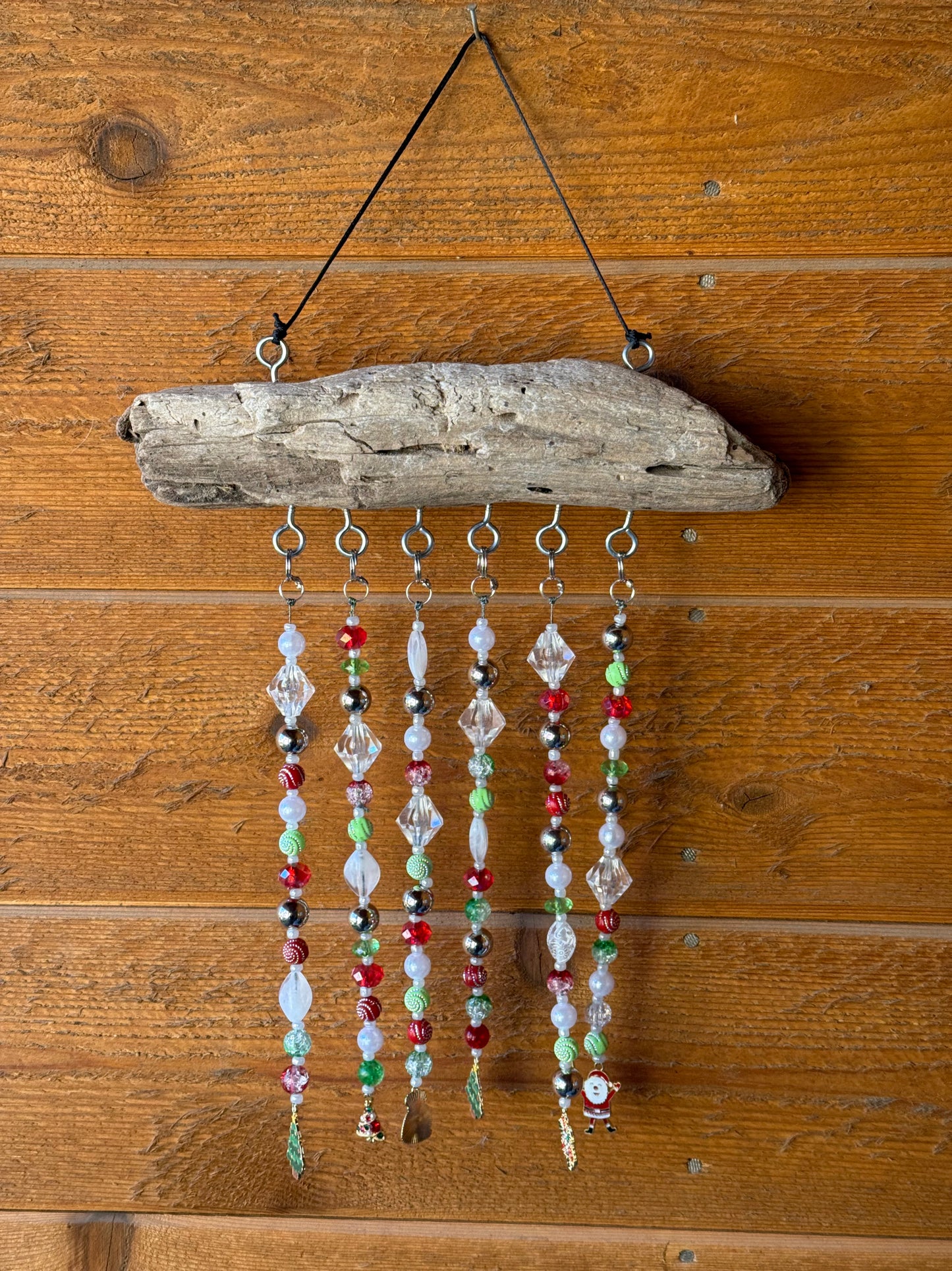 Handcrafted Christmas Driftwood Suncatcher: Beaded Holiday Window | patio | Home Decor